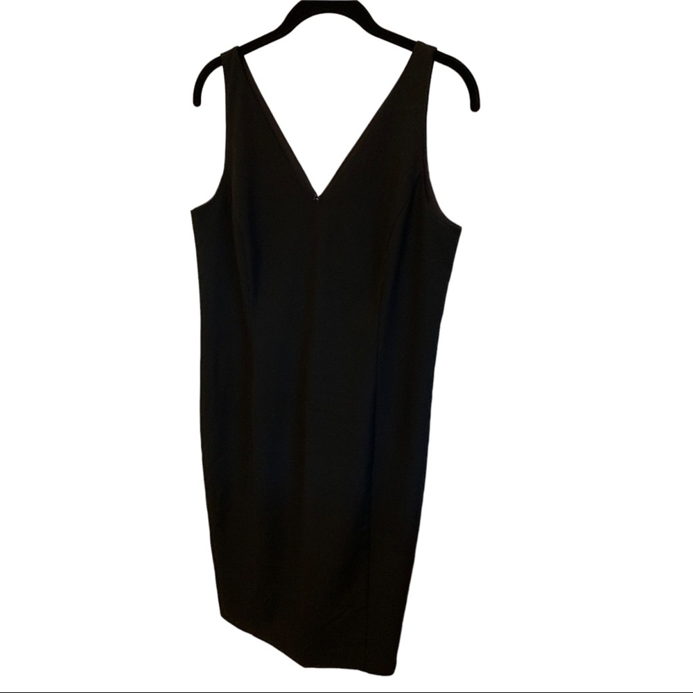 Black v neck shell dress sleeveless Ann Taylor size 6
